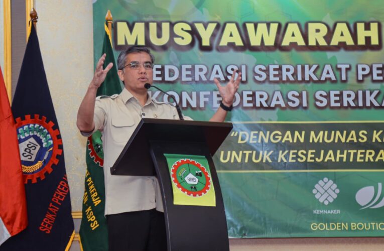 Menaker: Hubungan Industrial Harus Naik Kelas Agar Pekerja Tak Tertinggal Oleh AI