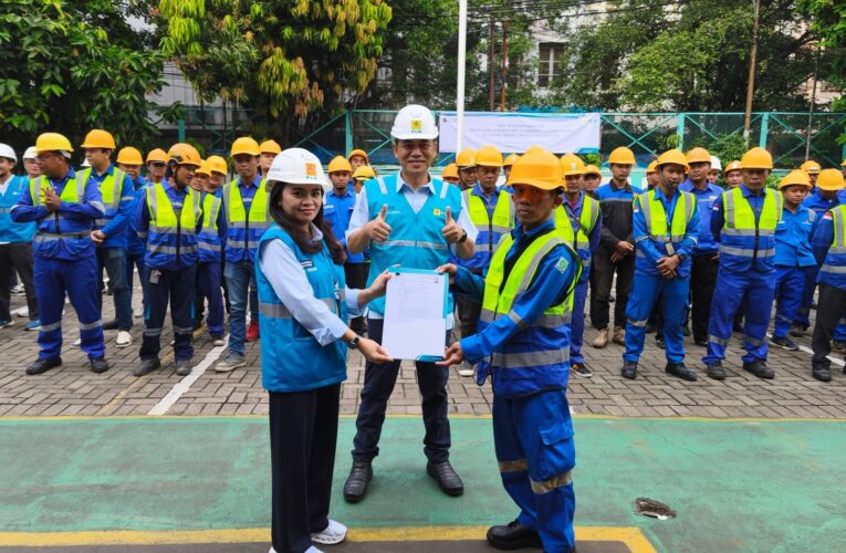 Serentak Nyalakan Terang! PLN UID Jakarta Raya Layani 1.100 Pelanggan Lewat Pasang Baru dan Tambah Daya
