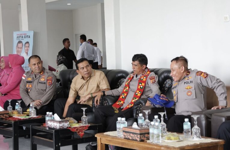 Kapolda Aceh Kunjungi Polres Simeulue, Disambut Forkopimda Di Bandara Lasikin