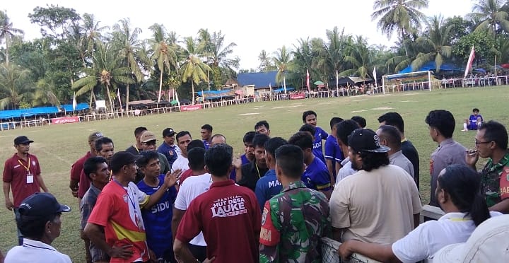 Laga Pelor Lamerem Vs PS Mabaan Di Turnamen Lauke Cup I Nyaris Ricuh, Dipicu Keputusan Wasit Yang Diprotes
