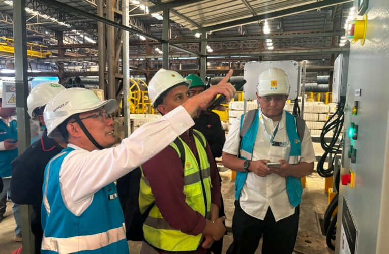 PLN Perkuat Kemitraan dengan Industri, Pastikan Pasokan Listrik Andal Dukung Pemanfaatan PLTS Atap di PT Pulogadung Steel