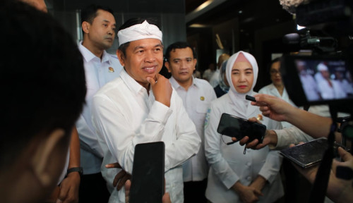 Terjun Langsung ke NTT, Dedi Mulyadi Dianggap Cosplay Jadi Presiden
