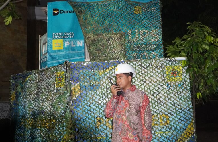 Listrik Andal Dukung Kekhidmatan Malam Renungan Suci di TMP Kalibata